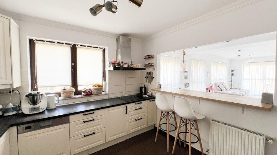 Apartament 3 camere cu 1 loc de parcare subteran, 101 mp - Otopeni - Poză 2