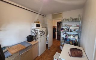 Apartament spațios cu 2 camere, și centrală proprie, Bucovina - Poză 5