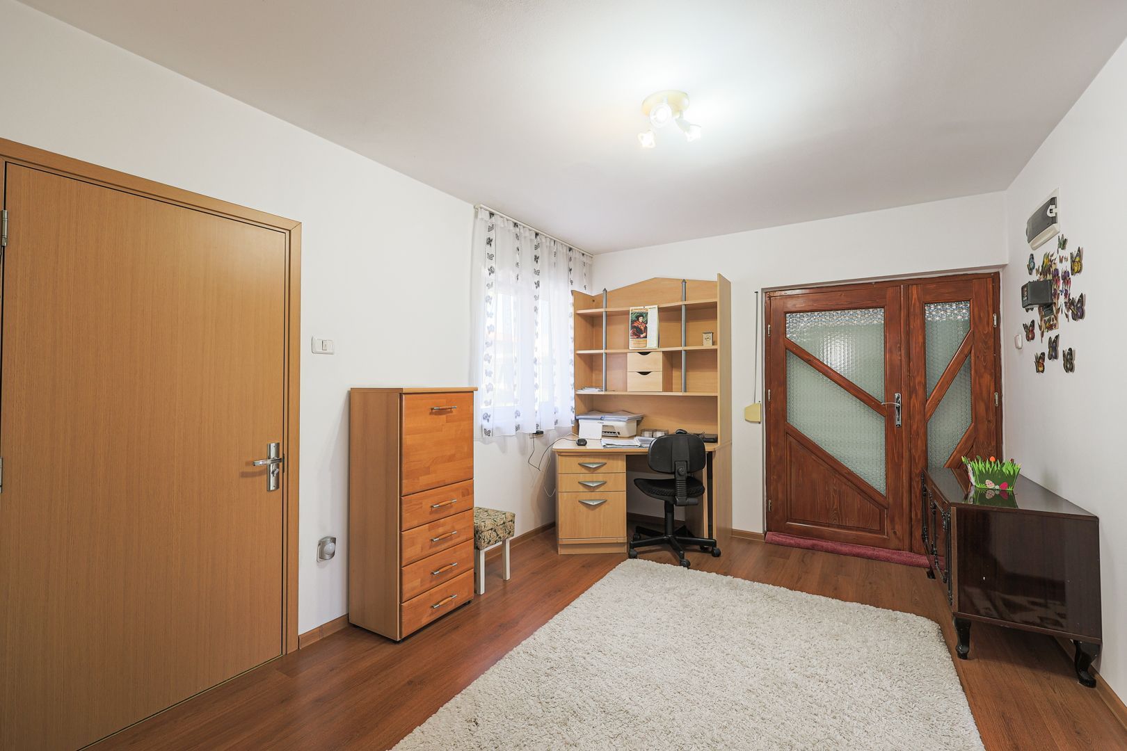 Preț redus! Casă în localitatea Turnu - Poză 4