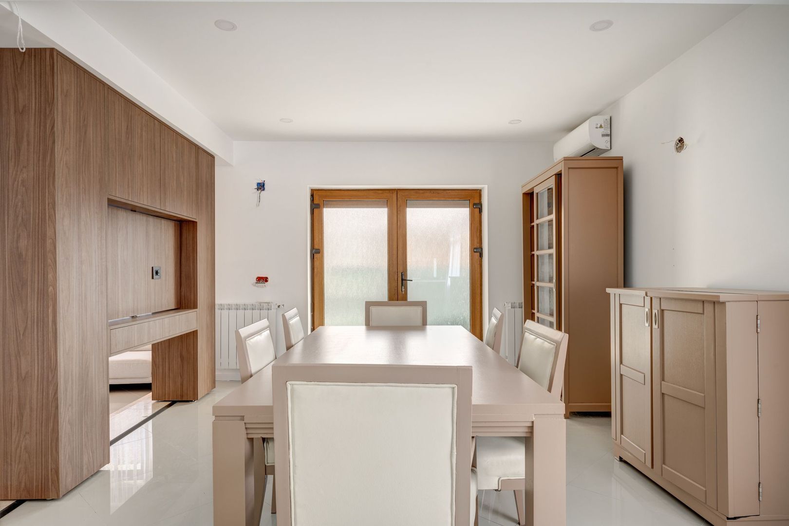 Vila de inchiriat Erou Iancu Nicolae - Poză 2