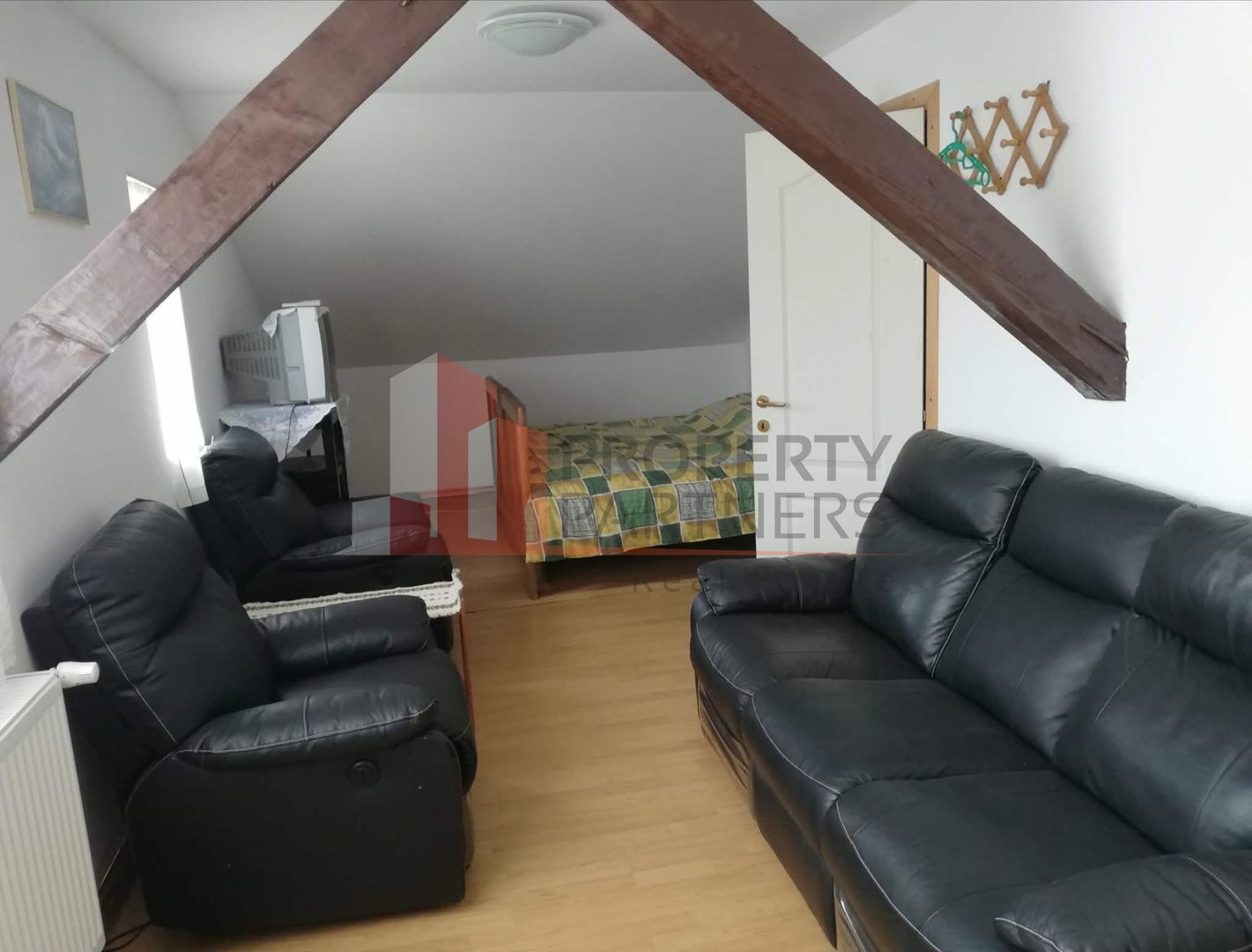 Pensiune lângă Castelul Bran | 9 camere | Pregătită pentru activitate - Poză 10