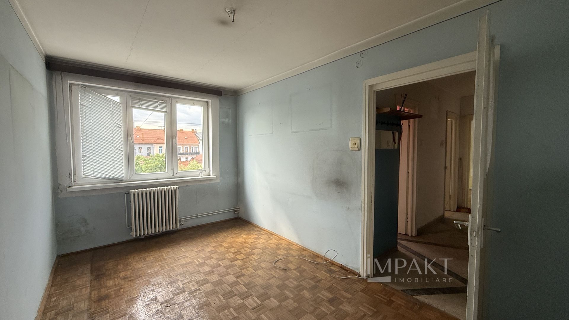 Apartament cu 2 camere decomandat in centrul orasului - Poză 2