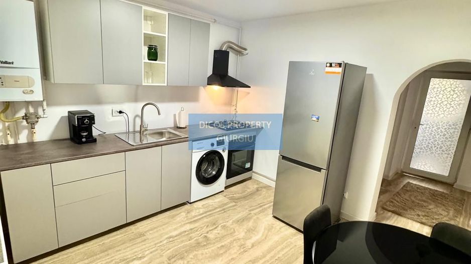 Casă de închiriat – Str. Trandafirilor - Poză 12