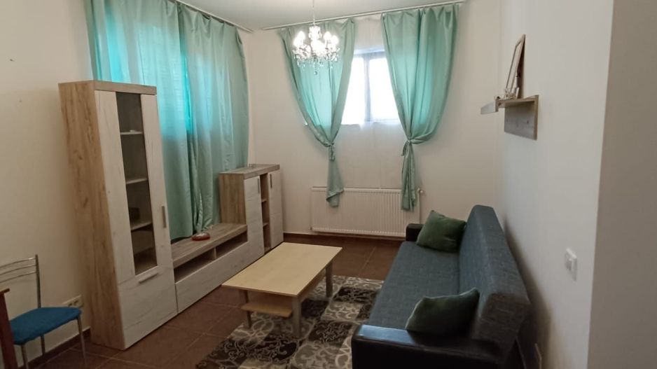 Închiriez apartament 2 camere ,Str Tineretului - Poză 1