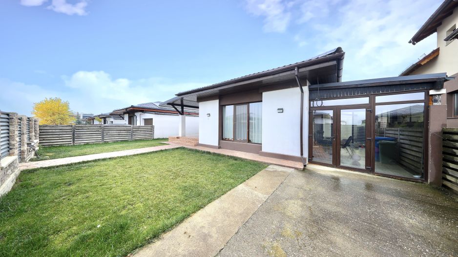 Casă individuală cu 4 camere de vânzare în Cristian, Brasov - Poză 1