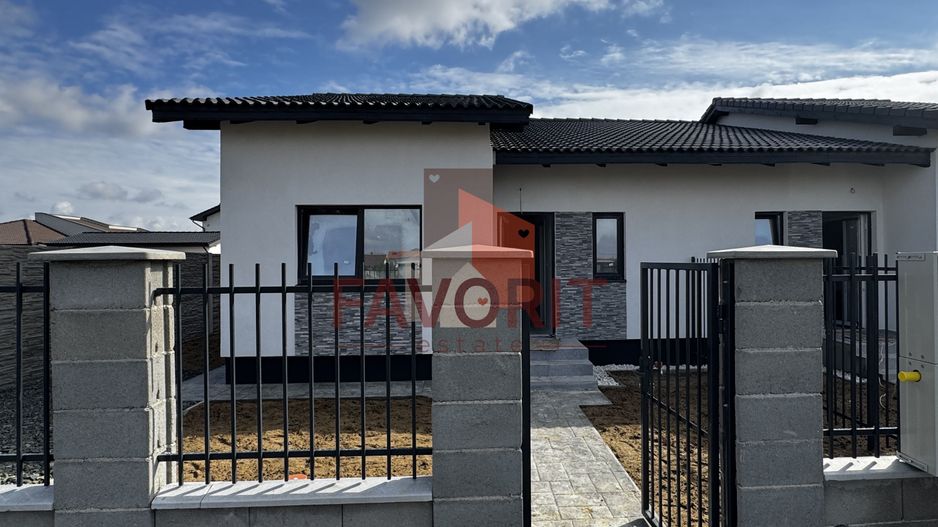 Duplex pe Parter | 2 bai | Teren generos | Toate utilitatile - Poză 1