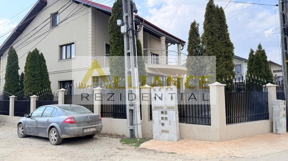 Vila spatioasa cu 9 camere foisor magazie curte amenajata complet - Poză 4