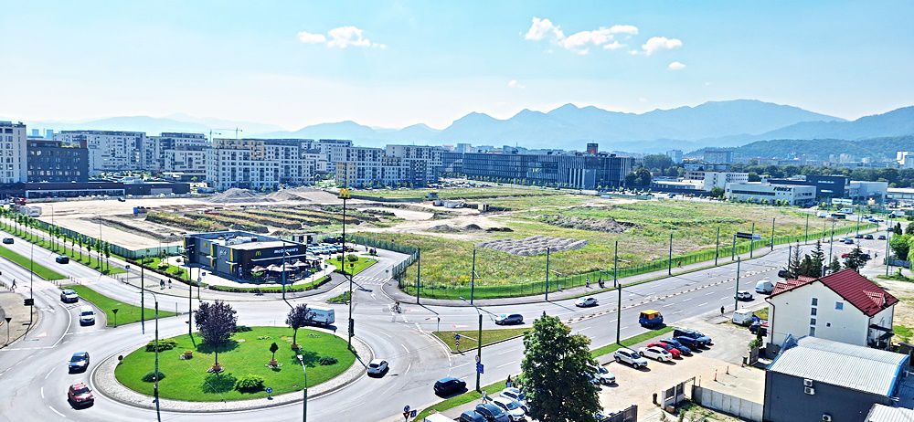 Penthouse cu terasa si jacuzzi in zona Coresi 2000 euro/luna - Poză 29