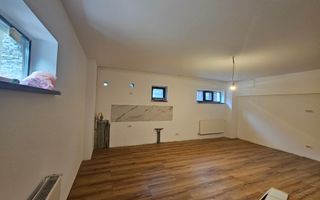 Apartament nemobilat - ideal spatiu comercial - Poză 8