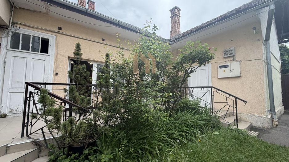 Casa de vanzare in Andrei Muresanu | aproape de Piata Cipariu - Poză 1