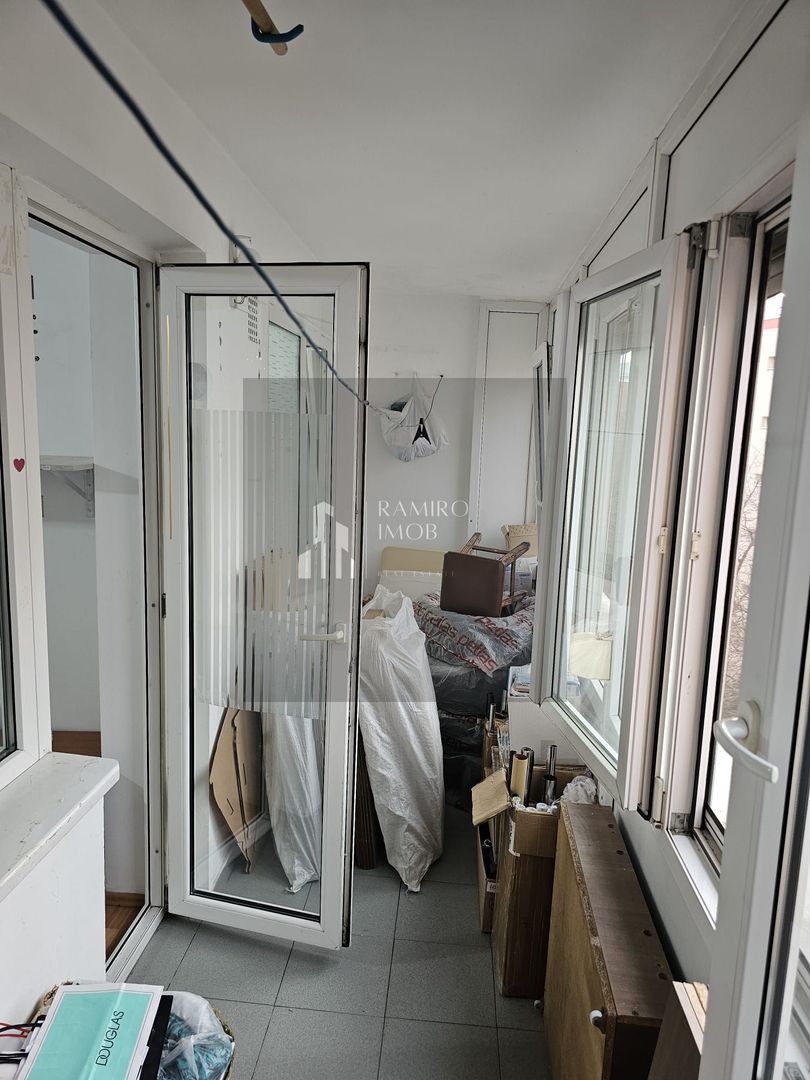 Apartament 2 camere Alexandru Obregia Sector 4 - Poză 4