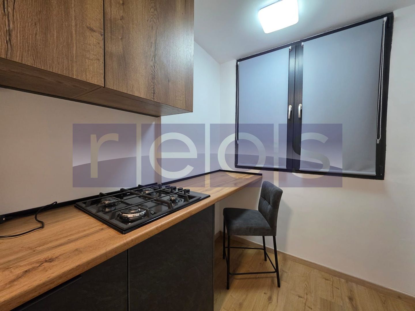 VANZARE 2 CAMERE -SEMIDECOMANDAT -TIMPURI NOI - Poză 13