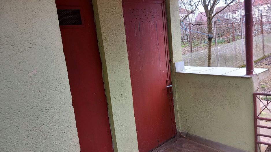 BRASADAS vinde casa 2 cam cu etaj 6 ari zona Bercu Rosu. - Poză 8