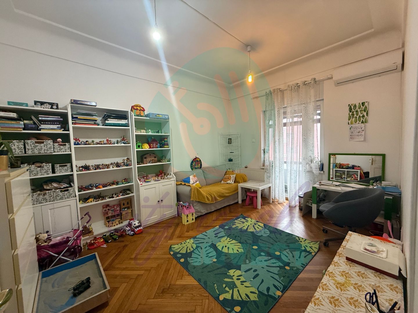 Spatiu, lumina si eleganta intr-un apartment interbelic - Poză 11