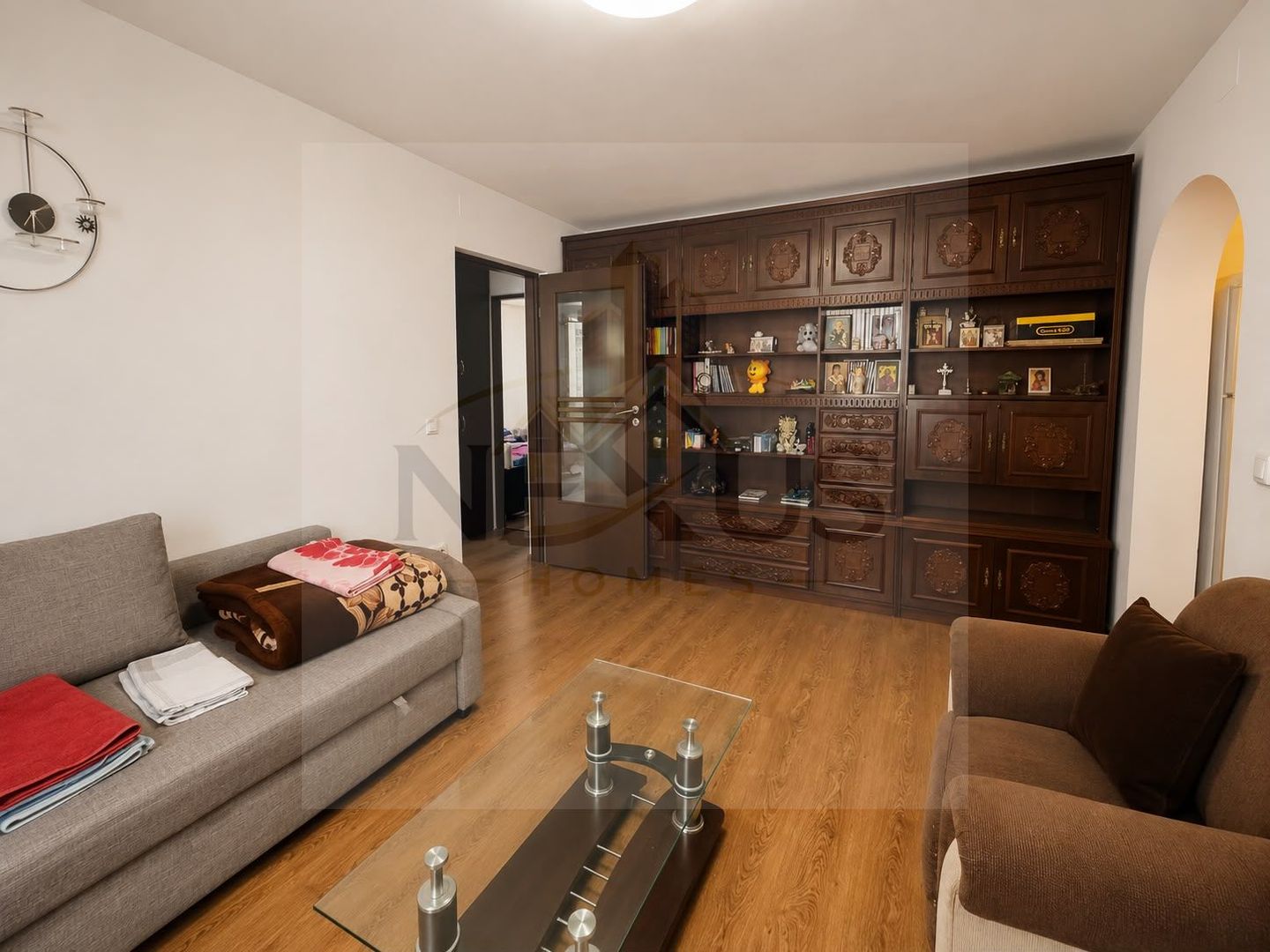 Apartament 3 camere | Renovează-l după propriul stil! - Poză 1