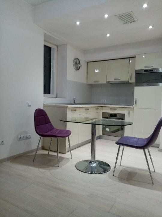 Ag BRASADAS vinde Studio de lux, ultracentral 2019 Etaj 5/9. - Poză 3