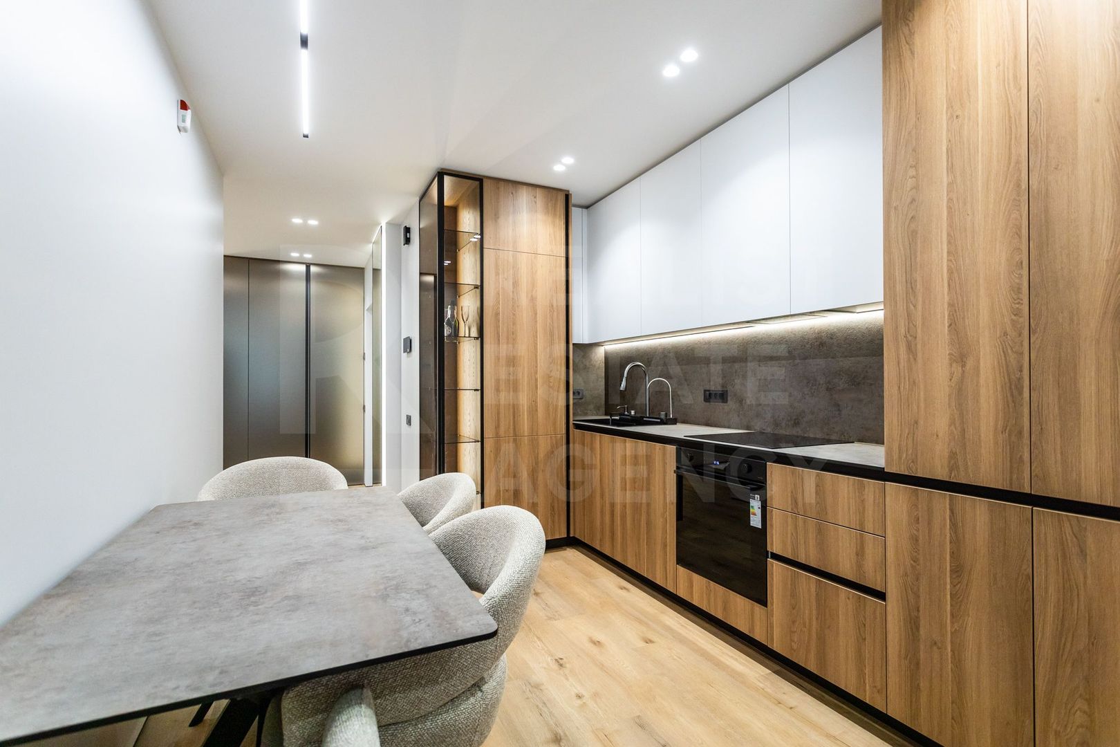 Apartament mobilat de 90 mp cu 3 dormitoare în Buiucani - Poză 5