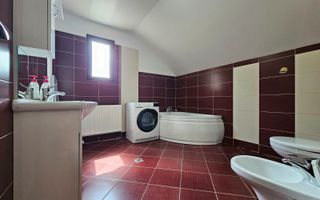 Casa de inchiriat 6 parcari - Poză 8