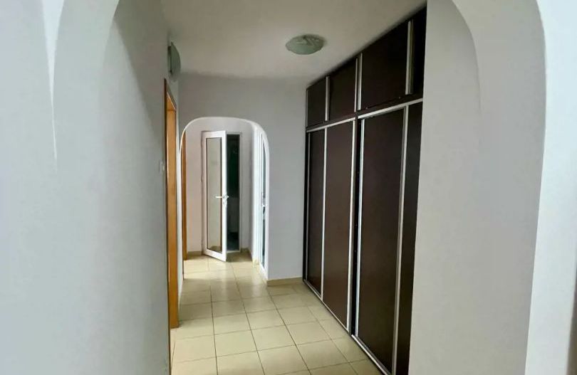 Inchiriere | 3 camere | loc de parcare S215 - Poză 5