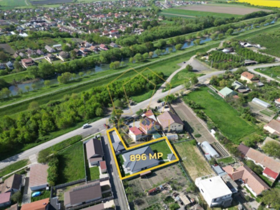 Casa superba pe parter, mobilata-utilata | Sanmihaiu Roman - Poză 29