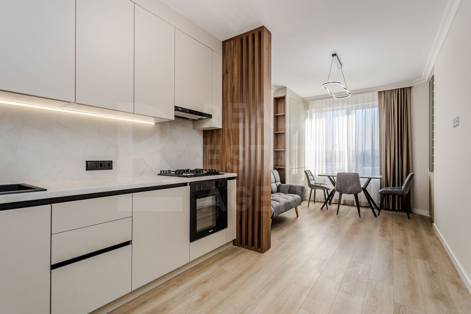 Vânzare, apartament, 3 camere, strada Ioana Radu, Buiucani - Poză 1