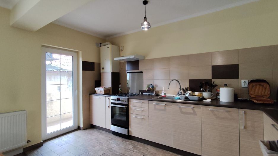 Duplex  Finisat Borhanci, str Romul Ladea - Poză 3