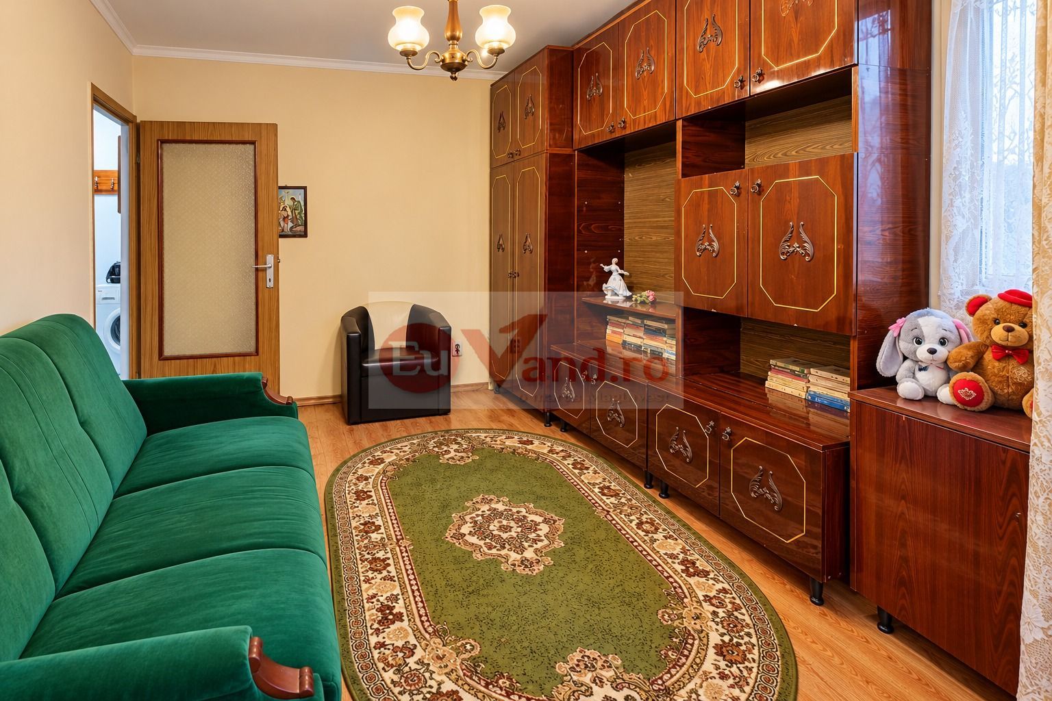 De vanzare apartament cu 2 camere, decomandat – Micro 19, parter, 46.500 E - Poză 1