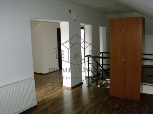 VILA INDIVIDUALA CU 6 CAMERE IN ZONA PIPERA - Poză 9