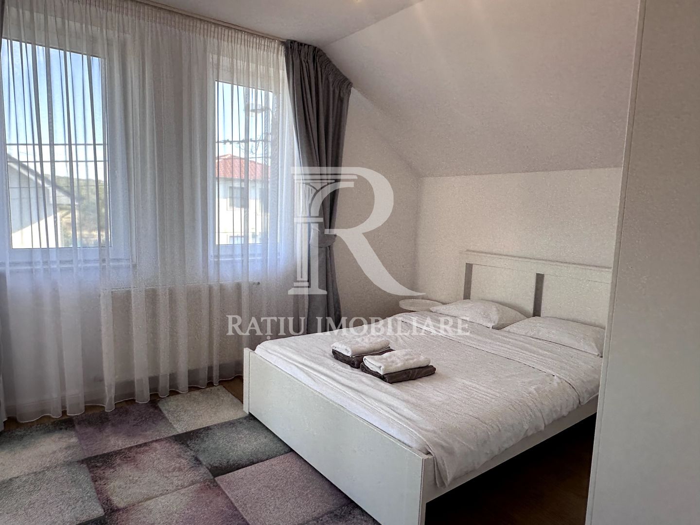 Casa de închiriat cu 4 dormitoare | Cartierul Tineretului | Oradea - Poză 11