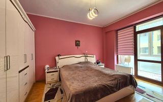 Tractoru, zonă liniștită de case, apartament spațios 3 camere cu garaj - Poză 17