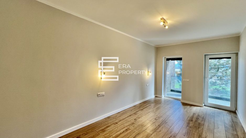 Apartament  54 mp- balcon 14 mp- aer conditionat- zona Aeroport /Sibiu - Poză 2