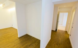 CLADIRE SPECTACULOASA IN DOMENII - Poză 5