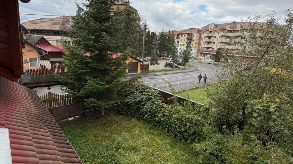 Casă complet renovată, pentru locuință sau pensiune turistică! - Poză 13