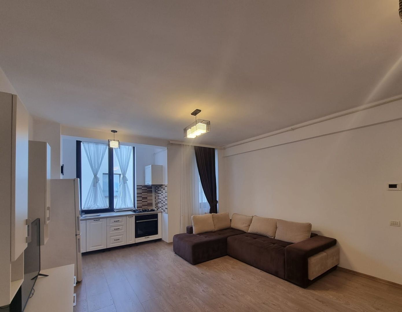 Apartament 2 camere de vanzare--zona Elvila - Poză 2