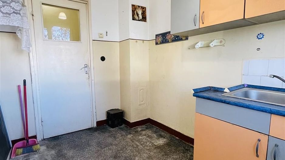 Apartament 2 camere semidecomandat zona Cantemir - Poză 9