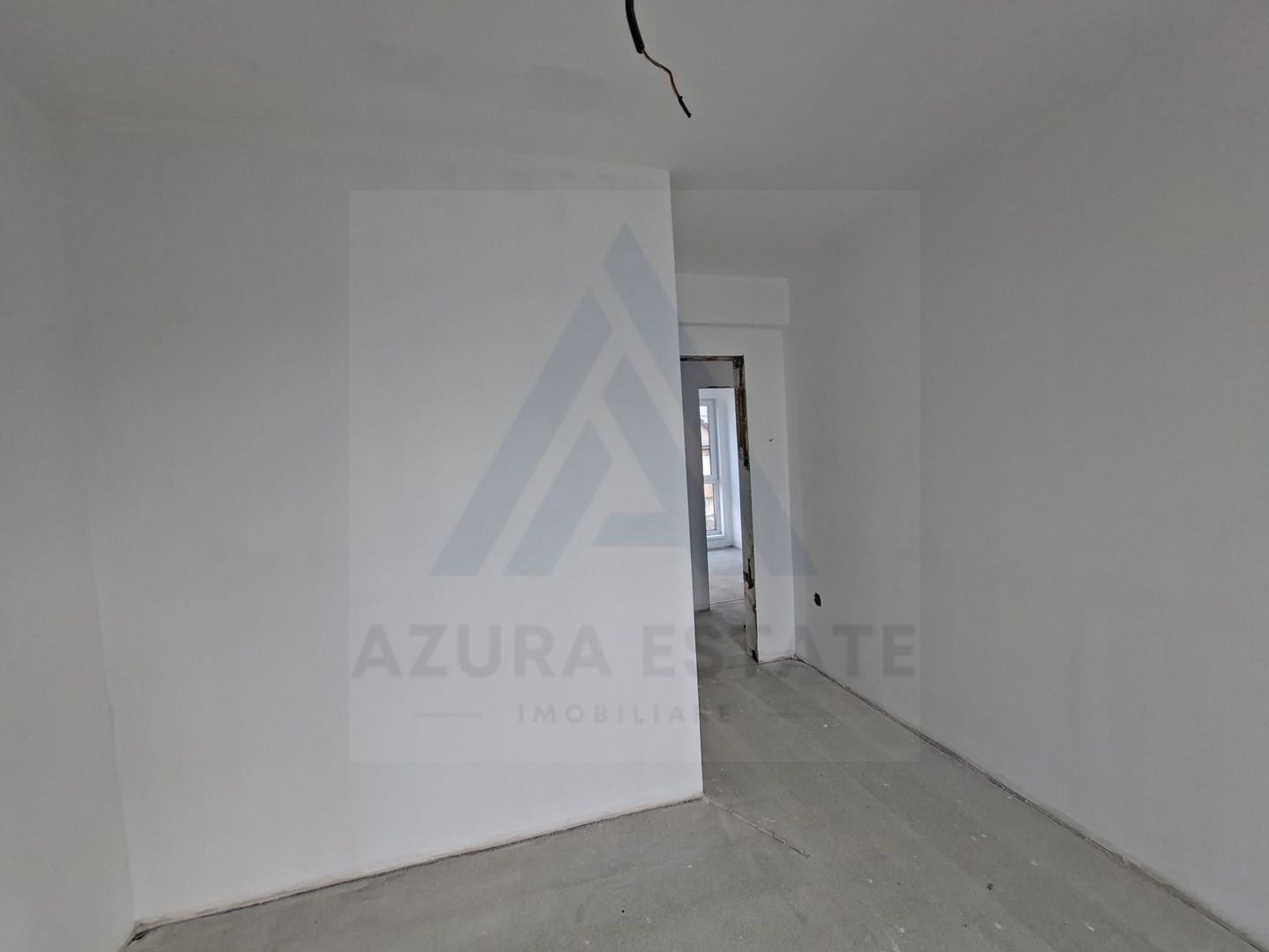 Casa moderna 4 camere 2 bai 3 locuri parcare si pivnita in Cisnadie - Poză 8