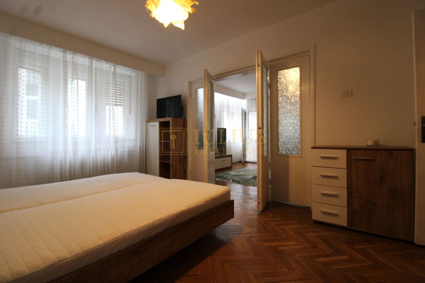 Take Ionescu, 3 camere + 2 bai - Poză 3