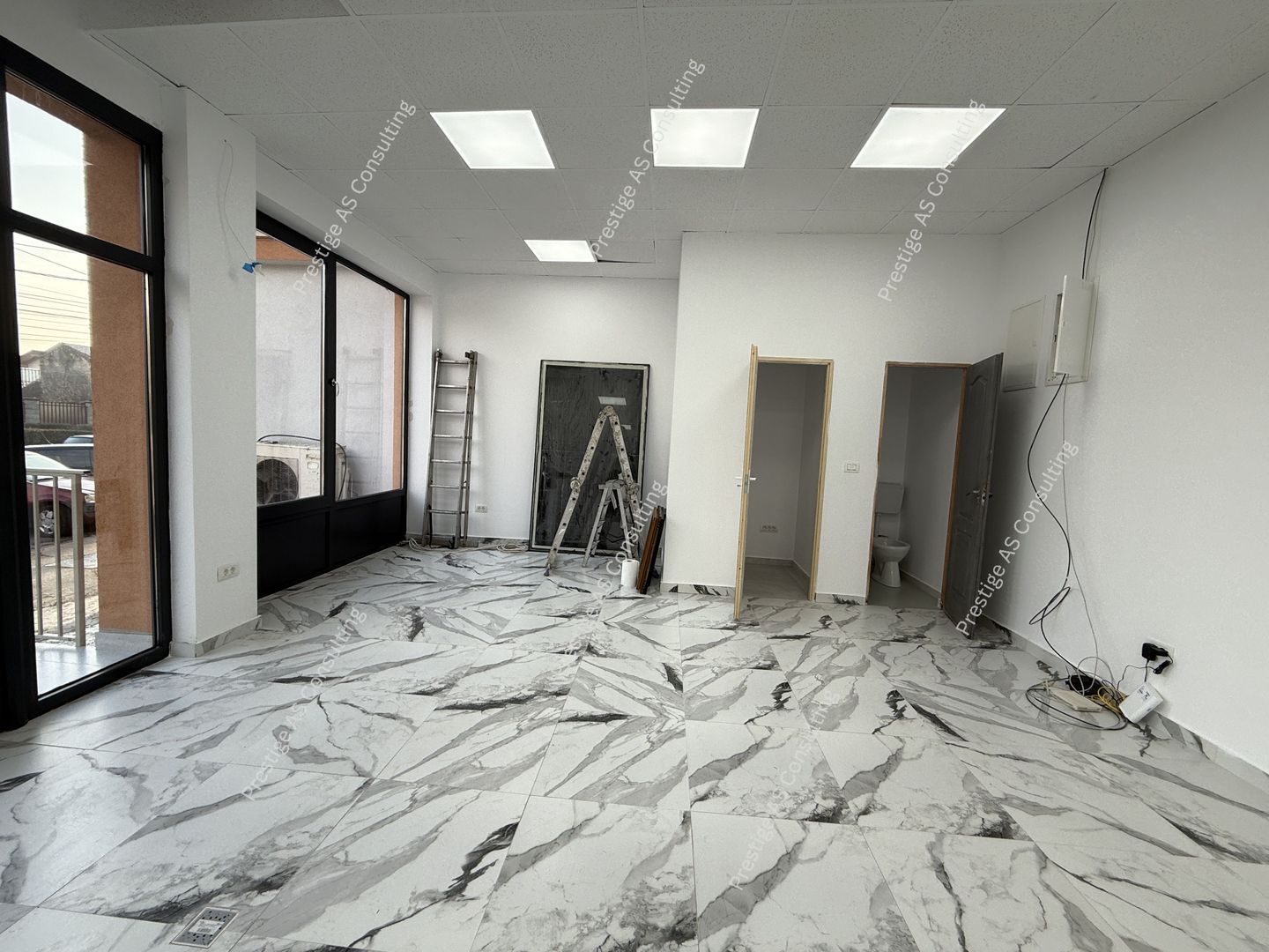 SAD 50mp | Pretabil Birouri, Patiserie, Carmangerie | Blascovici - Poză 1