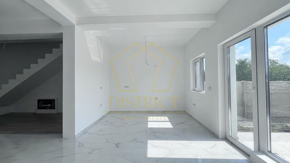 Duplex modern cu 4 camere si dressing I Mosnita Noua - Poză 4