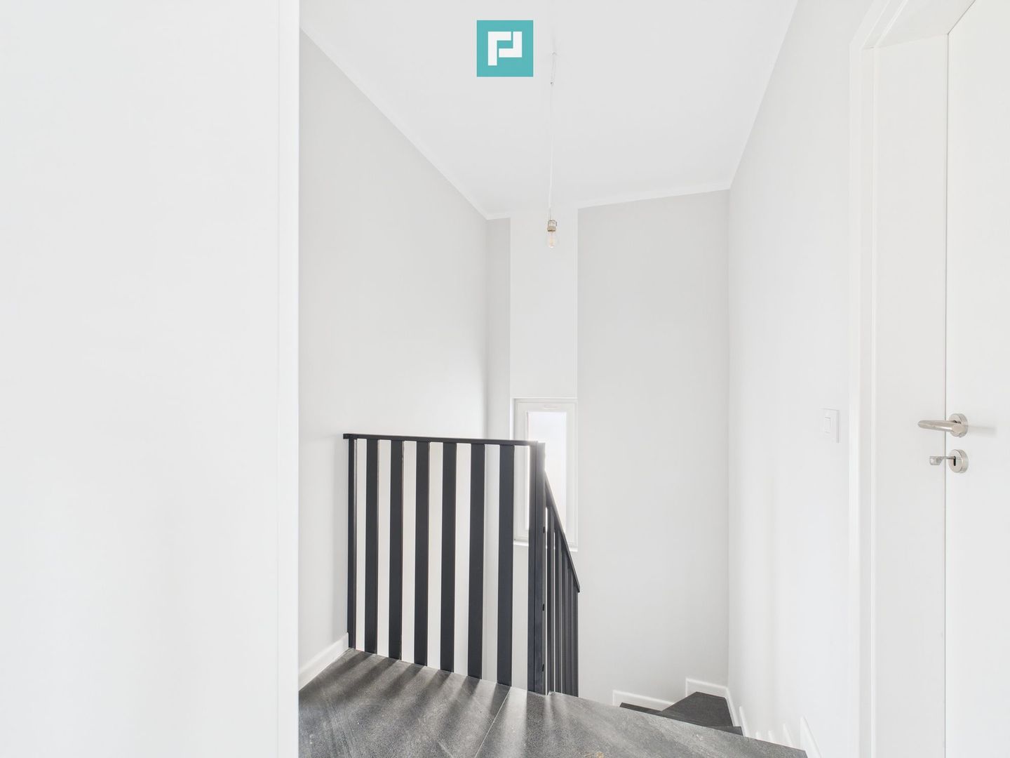 Casă Nouă si Modernă în  Remetea Mare - Poză 14