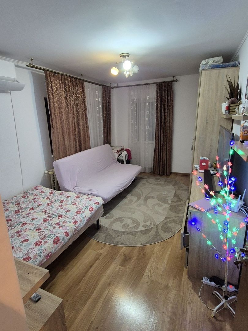 Garsoniera zona Auchan Titan - 1 Decembrie 1918 - Poză 1