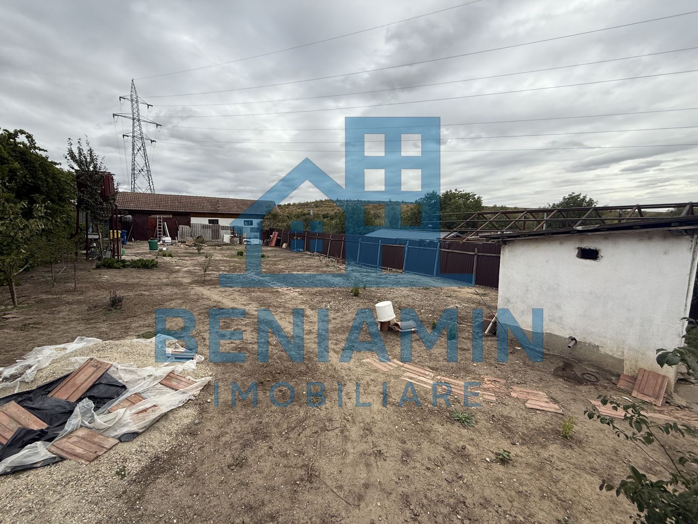 Teren Intravilan - 408mp - Simnicul de jos - imprejmuit - Poză 4