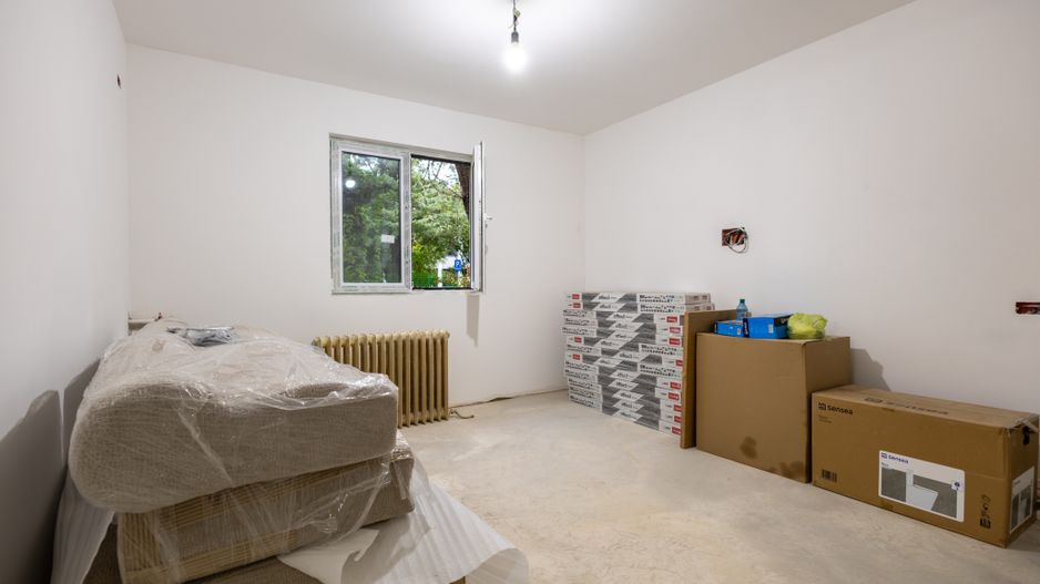 2 camere la parter, renovare avansată | Str. Argeșelu, Școala 110 - Poză 2