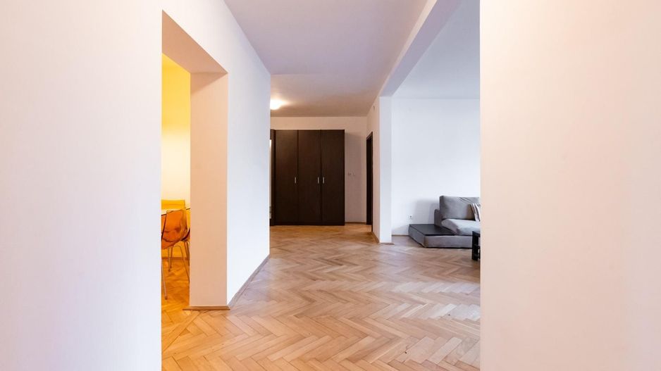 Apartament spatios cu garaj in zona Bogdanesti - Poză 7