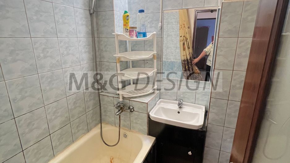 1 camera decomandat etaj 3 zona Buziasului - Poză 11