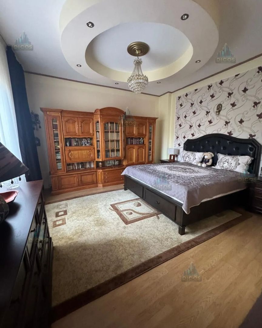 Casă de vânzare pe strada Tudor Vladimirescu - Poză 16