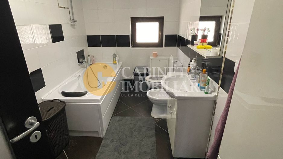 Vila - 5 camere - 2 bai - 580mp teren - mobilata complet - Poză 11