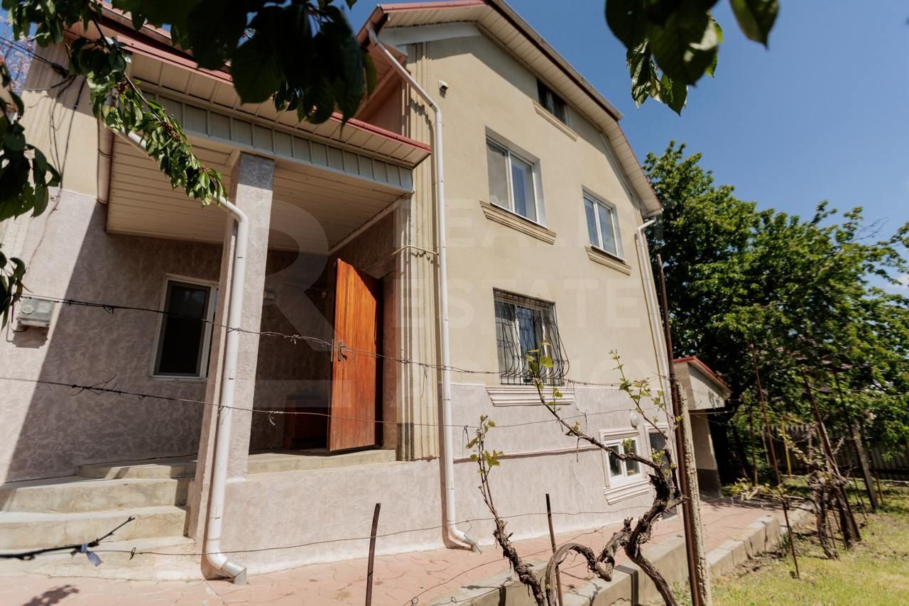 Vânzare, casă, 2 nivele, strada Traian, r-ul Ialoveni. - Poză 3