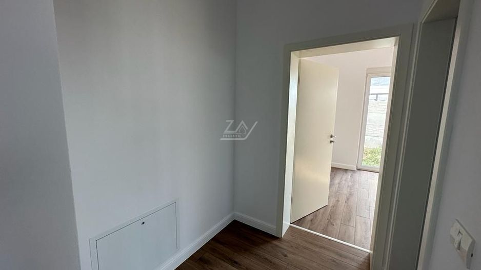 Gradina proprie. Clima. Loc de parcare. - Poză 8