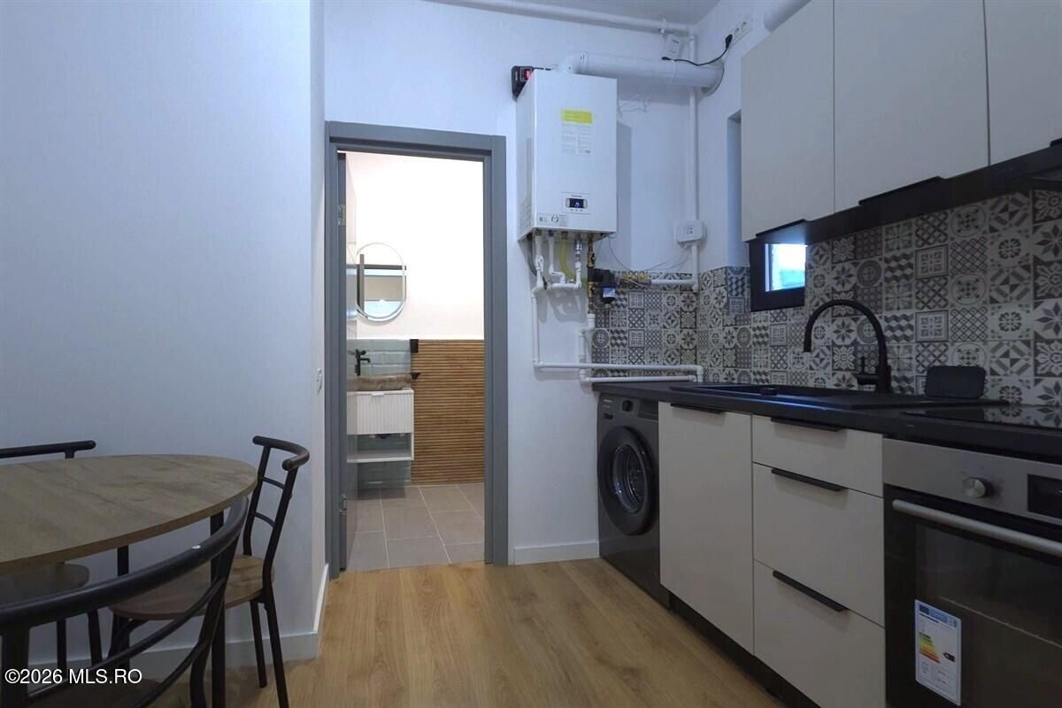 Centru - Bd Tomis 76, apartament cu 2 camere plus garsoniera separata! - Poză 12